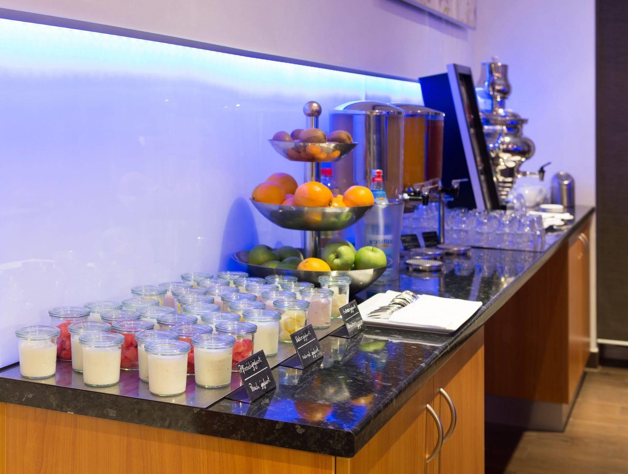 Hotel Courtyard By Marriott Dortmund Extérieur photo