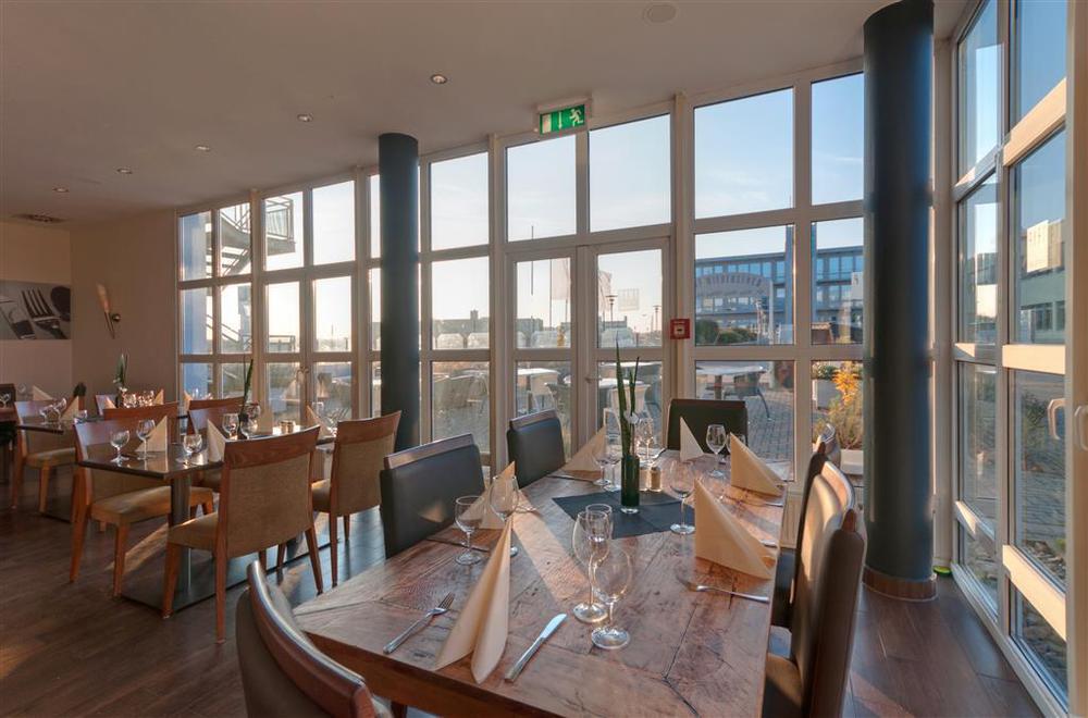 Hotel Courtyard By Marriott Dortmund Restaurant photo